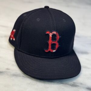 BOSTON RED SOX New Era 59FIFTY Official MLB Fitted Hat (Size 7 3/8)
